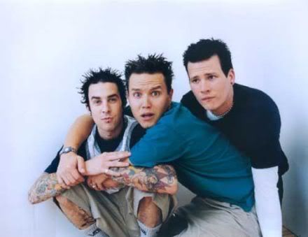 Obrázok “http://i183.photobucket.com/albums/x122/bamfan003/blink_182_010.jpg” sa nedá zobraziť, pretože obsahuje chyby.