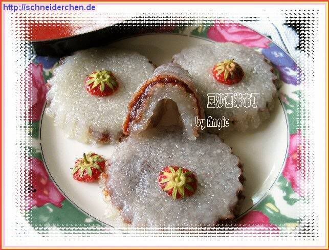 0111_Chilled_Sago_pudding_filled_wi.jpg