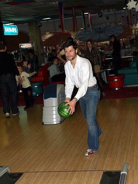 bowling2.jpg