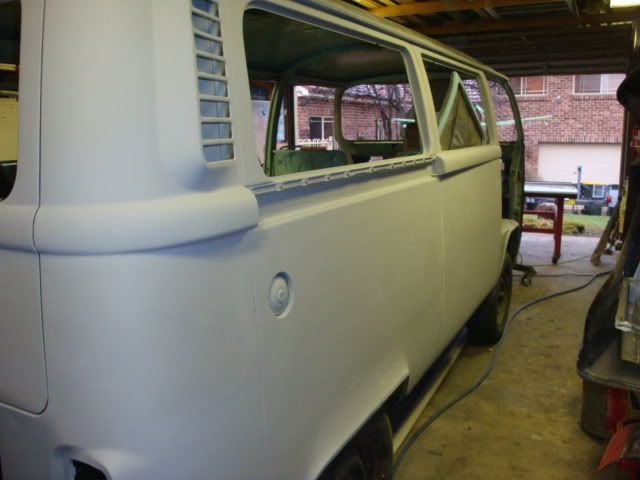 http://i183.photobucket.com/albums/x185/onetrackwonder/1975%20kombi%20restoration/DSC03686.jpg