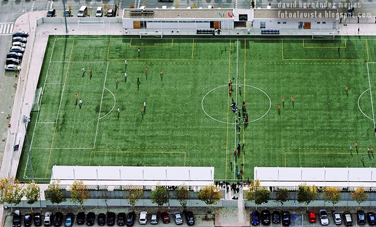 Futbolín Fotografía tomada desde ultraligero volando por encima de un campo de futbol por los alredores de Villanueva del Pardillo, Madrid