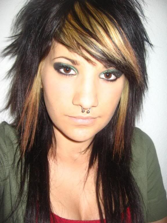 Hot Emo Girls Long Emo Hairstyles with Highlights hairstyle of bangs