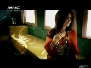 10 ViDEO CLiP #5 (5 MiRROR) 10 ViDEO CLiP #5 (5 MiRROR)