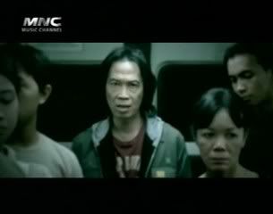 Chrisye ft Ahmad Dhani Jika Surga Dan Neraka Tak Pernah Ada Chrisye ft Ahmad Dhani Jika Surga Dan Neraka Tak Pernah Ada