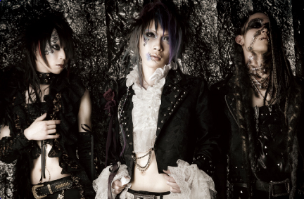 http://i183.photobucket.com/albums/x296/zakikun/albums/8171927.png