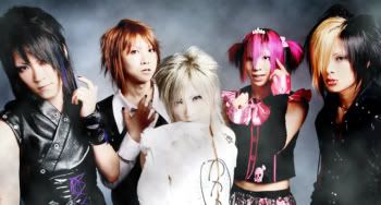http://i183.photobucket.com/albums/x296/zakikun/albums/NoveLis.jpg