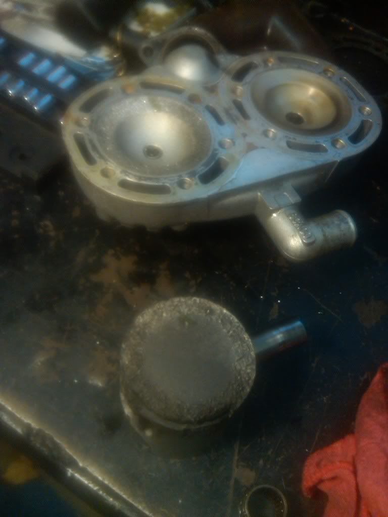VMaxpiston-1.jpg