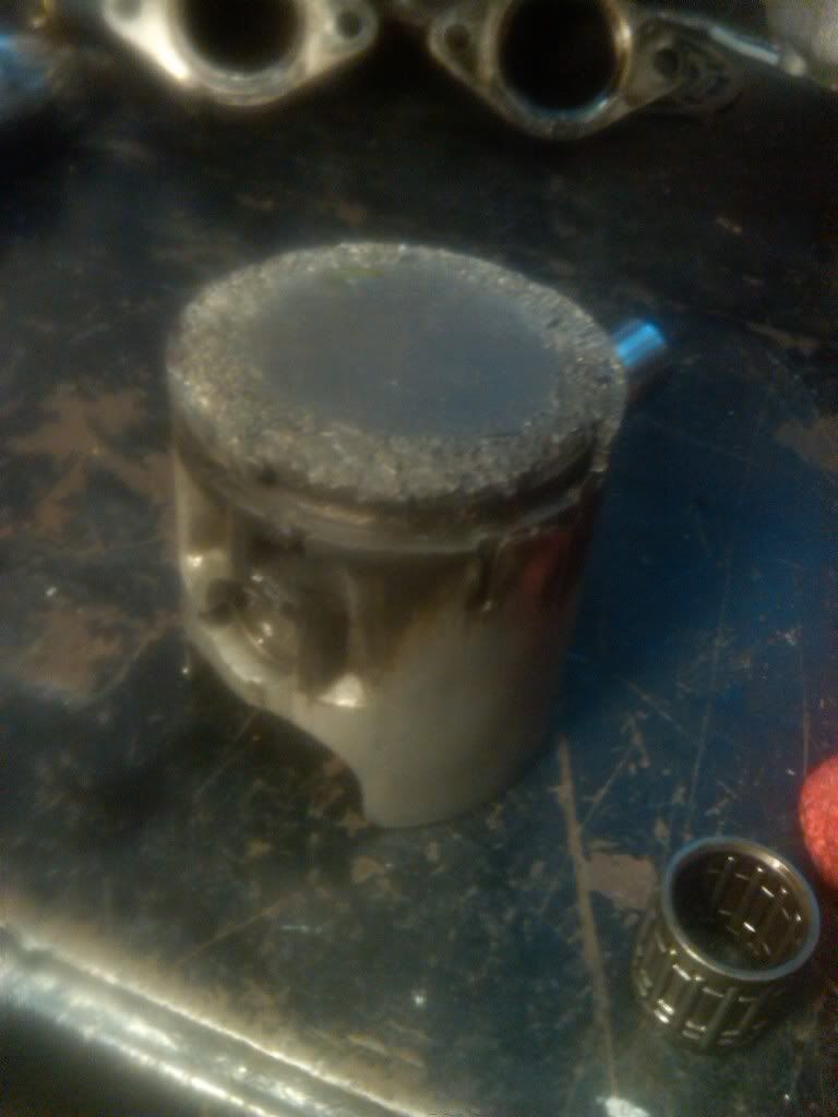 Vmaxpiston2.jpg