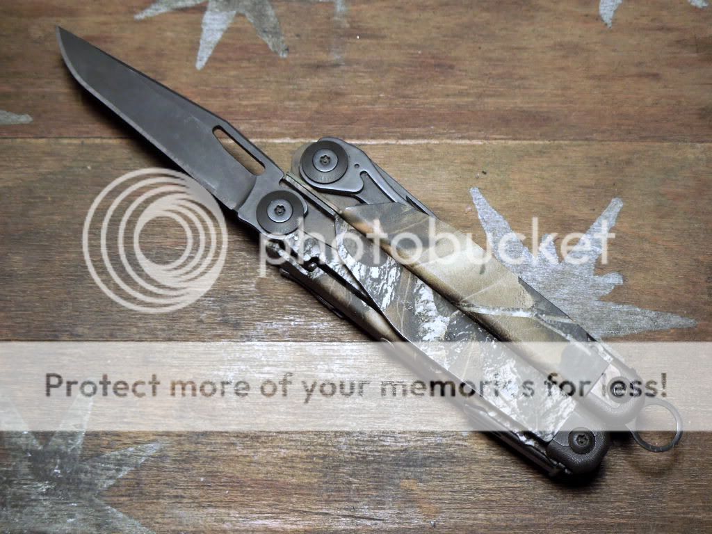 LeathermanSurgeCamoLimitedEdition2.jpg